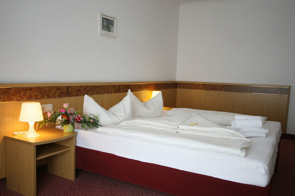 Hotel Kammweg Neustadt am Rennsteig Buitenkant foto